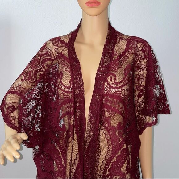 Emerette Short Sleeve Lace Kimono With Fringe Burgundy / Wine Colored Size Small - Picture 2 of 10